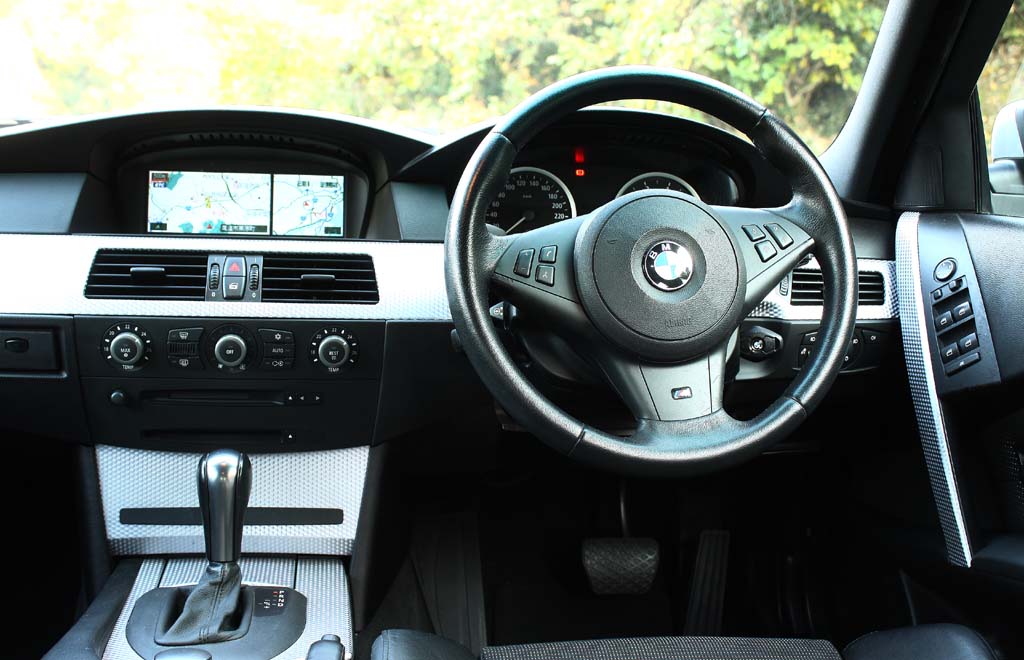 BMW525ic[O